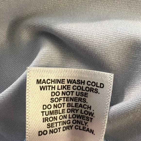 Magellan Outdoors Shirt Size 2X Boyfriend Fit Fish Gear in Blue and Pink Print - Picture 8 of 8